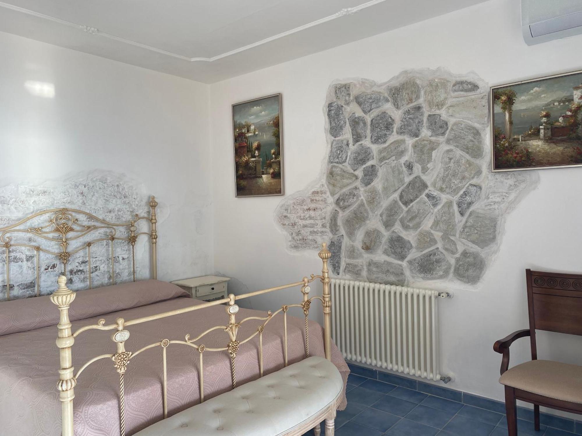 B&B Villa La Petra サン・ニコーラ・アルチェッラ エクステリア 写真